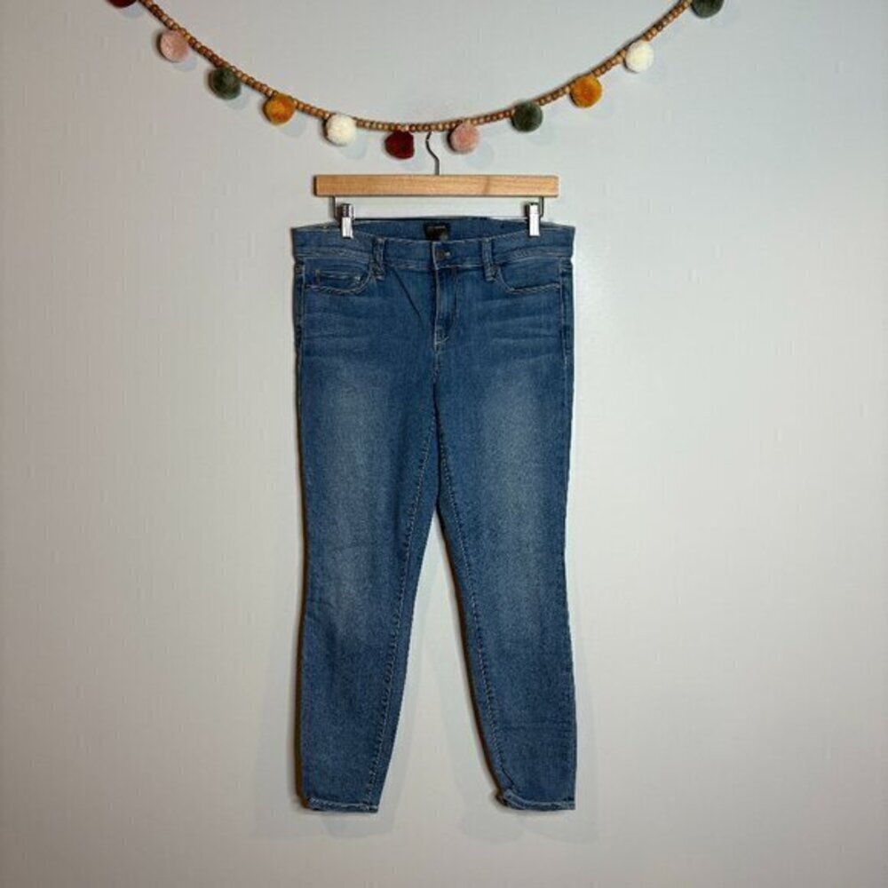 🔆 Ann Taylor Modern Fit skinny jeans